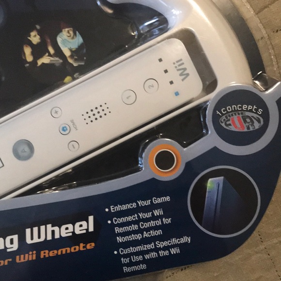 NEW Wii remote racing wheel by I concepts - Picture 3 of 6